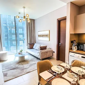 https://stay-luscious-2br-holiday-home-near-burj-khalifa.sharjah-hotels.com
